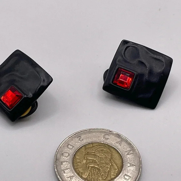 #002 Chico’s  matt black metal and red crystal clip on earrings - Picture 7 of 7